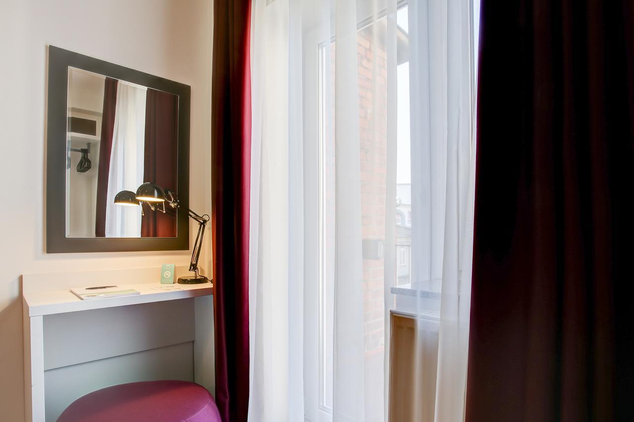 Hotel West Hamburgo Exterior foto